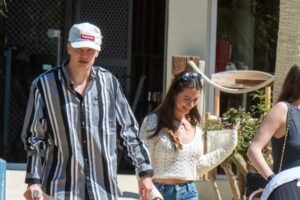 Haaland "giải vận đen" cùng bạn gái đi nghĩ dưỡng Haaland cùng bạn gái