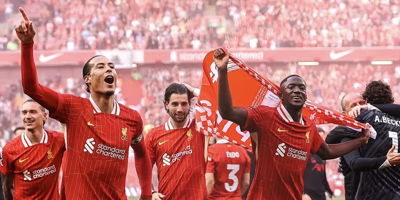 Gary Neville thừa nhận Liverpool đã vượt qua Man United liverpool-tro-thanh-doi-bong-thanh-cong-nhat-nuoc-anh