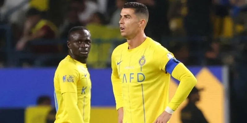 Al Nassr để thua Al Ittihad, Ronaldo mất hút trên sân loi-di-nao-cho-al-nassr-sau-tran-thua-al-ittihad