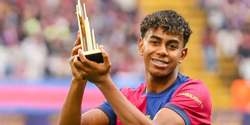 Những cột mốc ấn tượng của Lamine Yamal