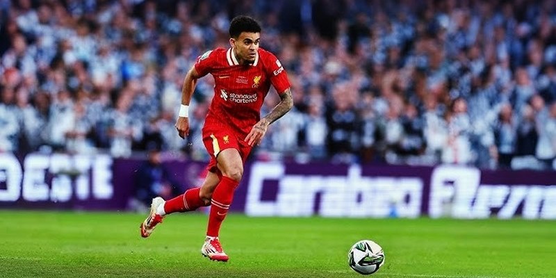 Liverpool “Quay Xe”: Diaz Chính Thức Cập Bến Bayern Munich Luiz Diaz là quân bài chiến lược mới tại Bayern